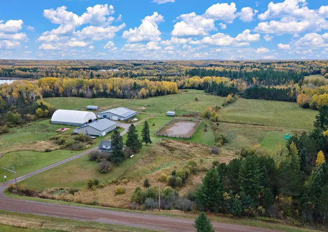 $825,000 | 3974 West Pioneer Road, Duluth, MN 55803