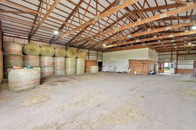 $825,000 | 3974 West Pioneer Road, Duluth, MN 55803