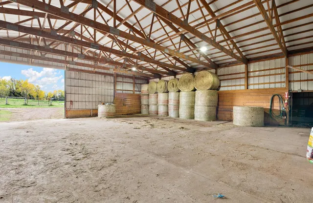 $825,000 | 3974 West Pioneer Road, Duluth, MN 55803