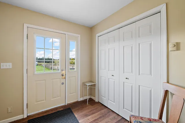 $825,000 | 3974 West Pioneer Road, Duluth, MN 55803