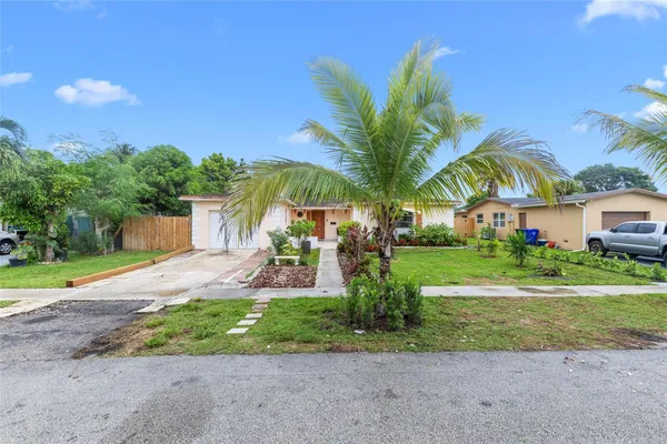 $515,900 | 970 Southwest 67th Avenue, North Lauderdale, FL 33068