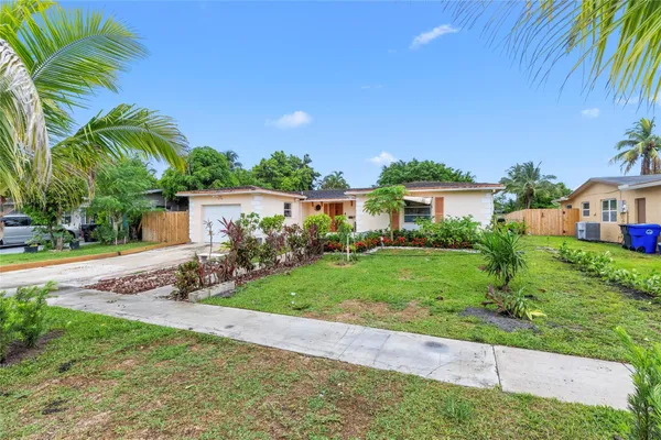 $515,900 | 970 Southwest 67th Avenue, North Lauderdale, FL 33068