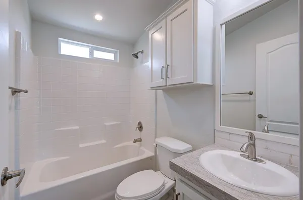 $204,900 | 1650 Villa Avenue, Unit 48, Clovis, CA 93612