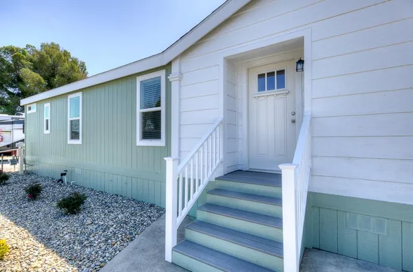$204,900 | 1650 Villa Avenue, Unit 48, Clovis, CA 93612