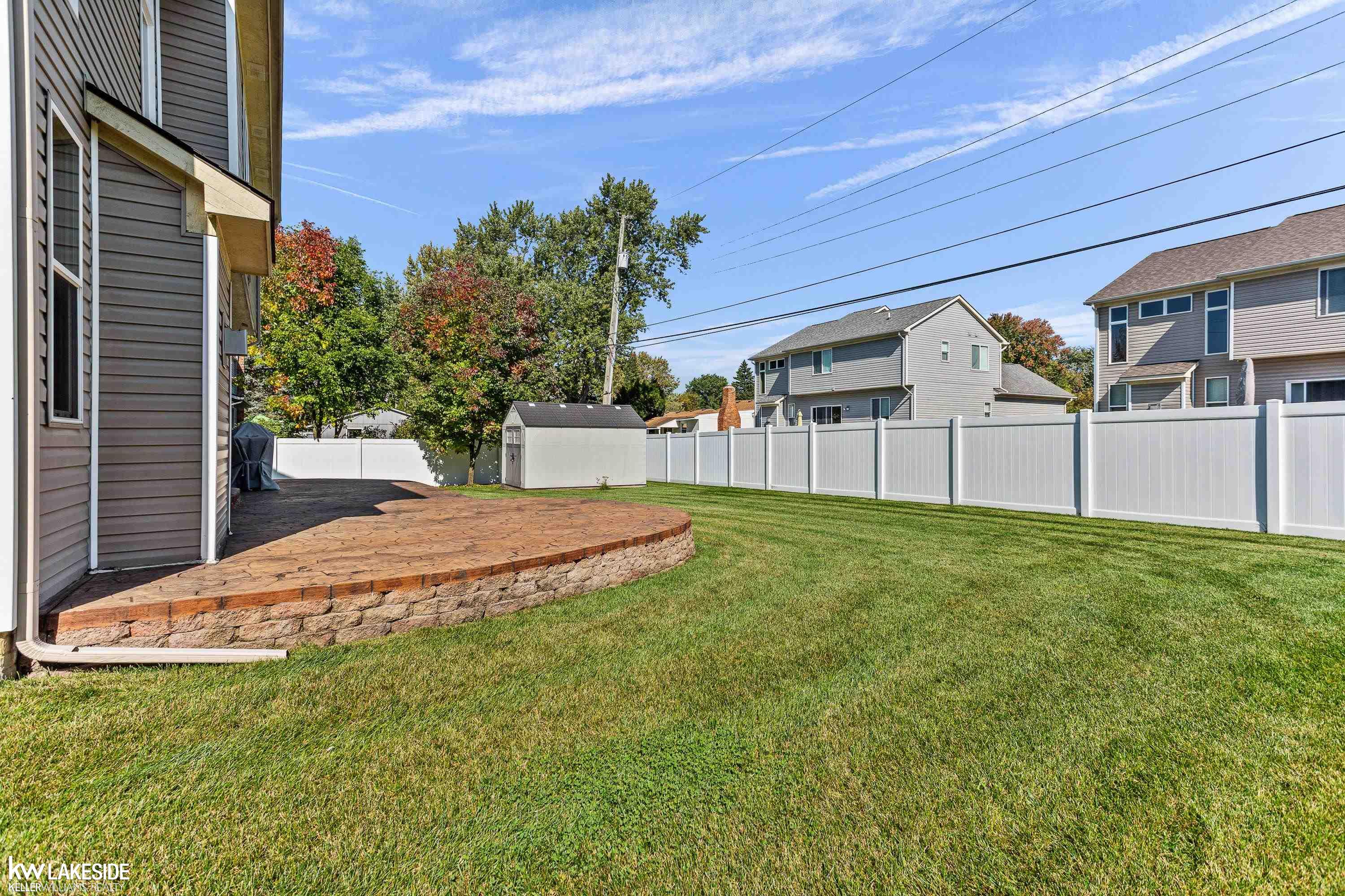2919 Dearborn Avenue Rochester, MI 48309 - Photo 35 of 40 50124058-34.JPG