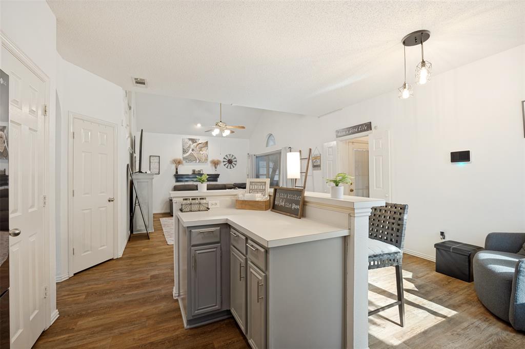 1517 Oak Tree Road Allen, TX 75002 - Photo 5 of 25