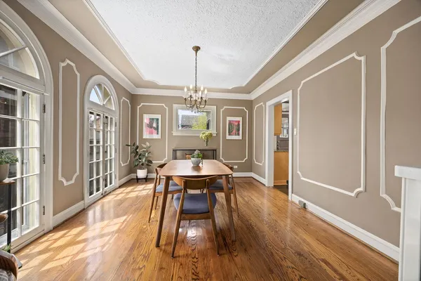 $575,000 | 1215 Linden Avenue, Oak Park, IL 60302