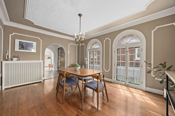 $575,000 | 1215 Linden Avenue, Oak Park, IL 60302
