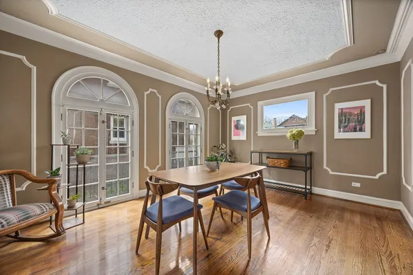 $575,000 | 1215 Linden Avenue, Oak Park, IL 60302