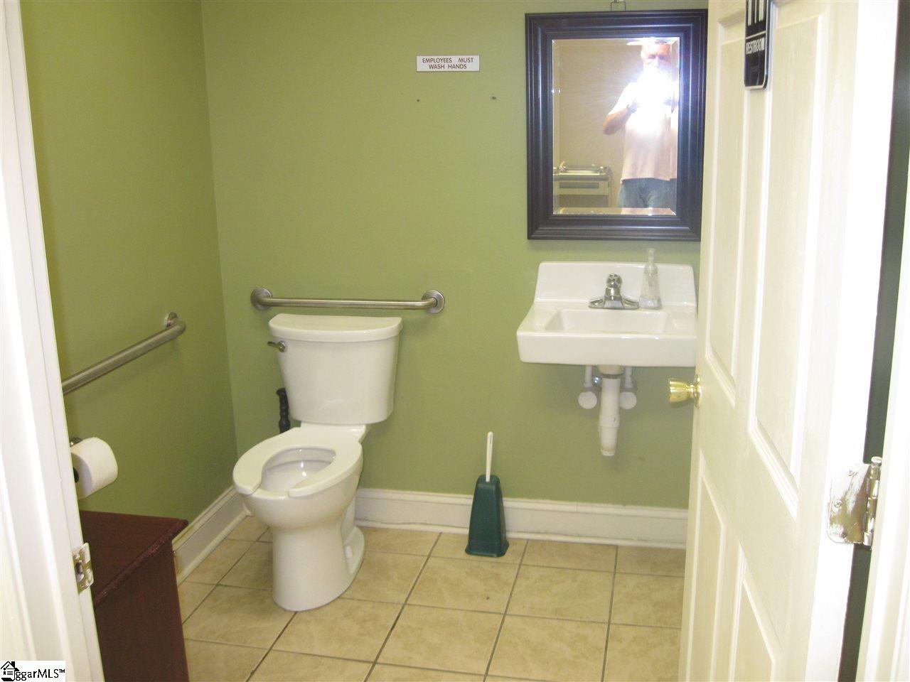 101 Greenpond Road Fountain Inn, SC 29644 - Photo 15 of 30