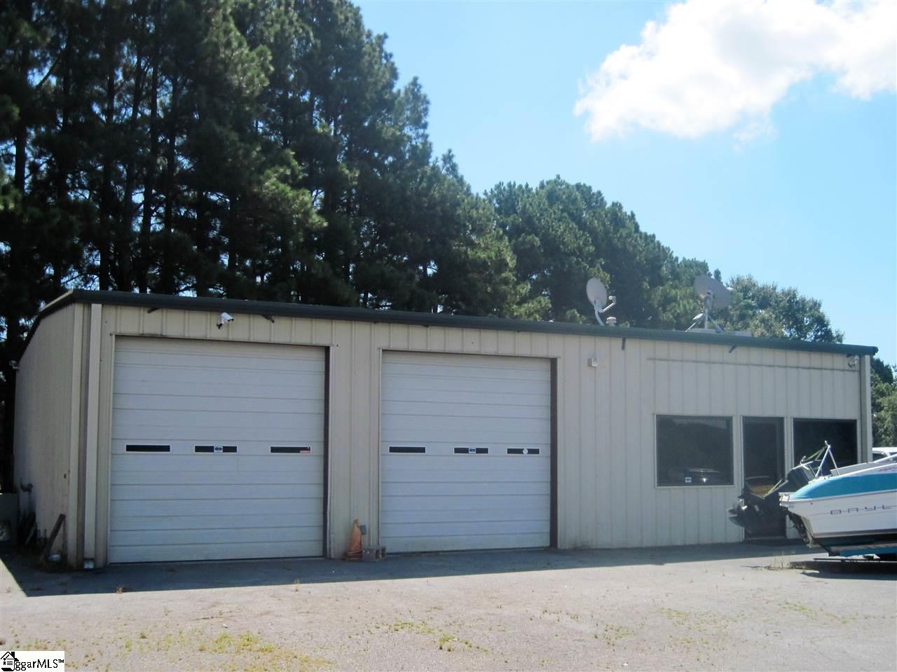 101 Greenpond Road Fountain Inn, SC 29644 - Photo 2 of 30