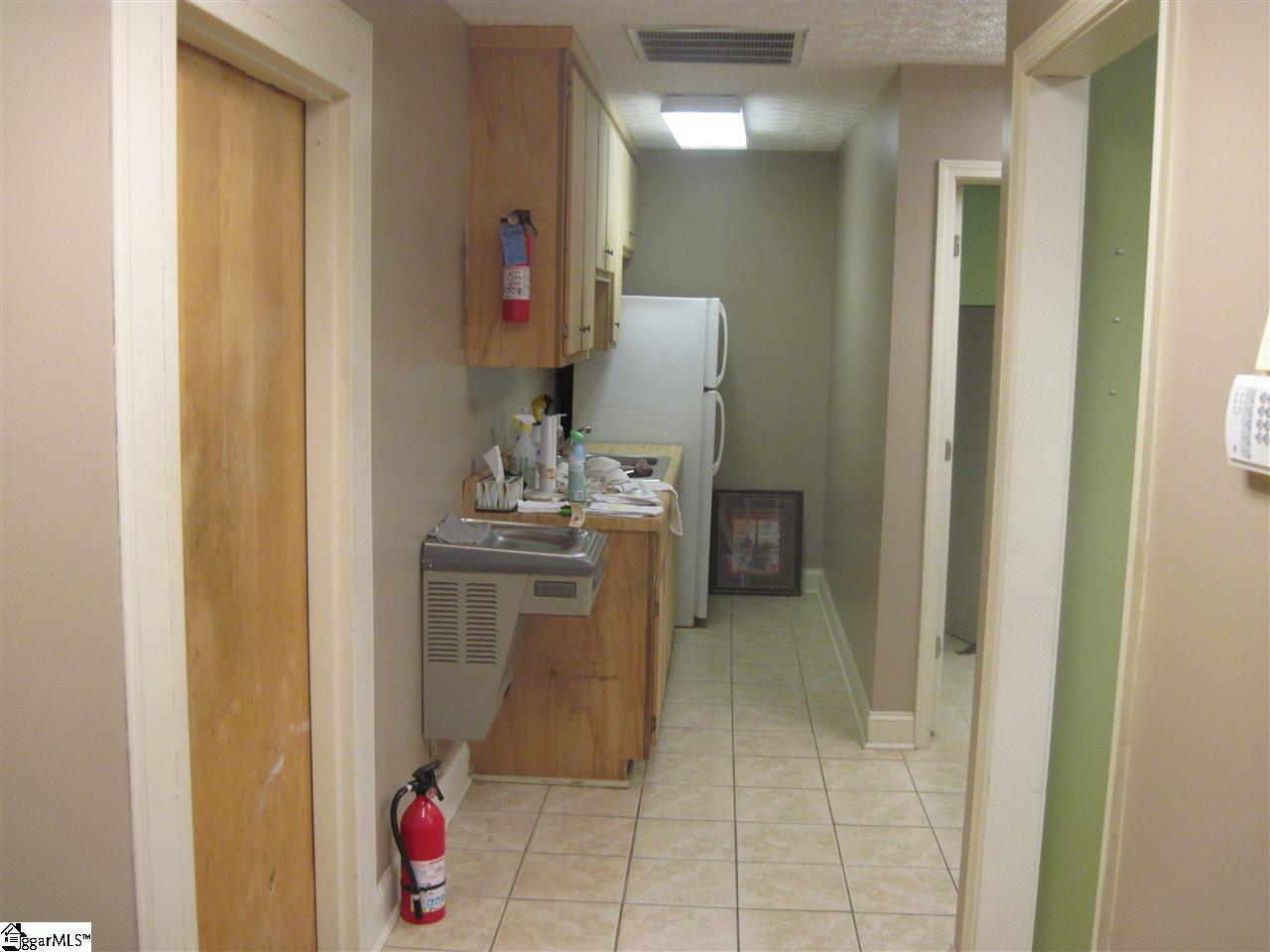 101 Greenpond Road Fountain Inn, SC 29644 - Photo 8 of 30