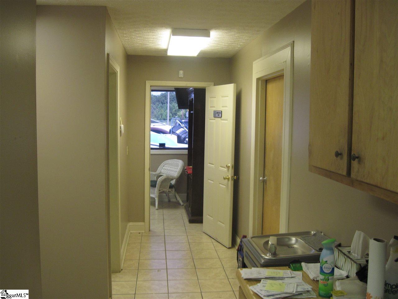 101 Greenpond Road Fountain Inn, SC 29644 - Photo 9 of 30