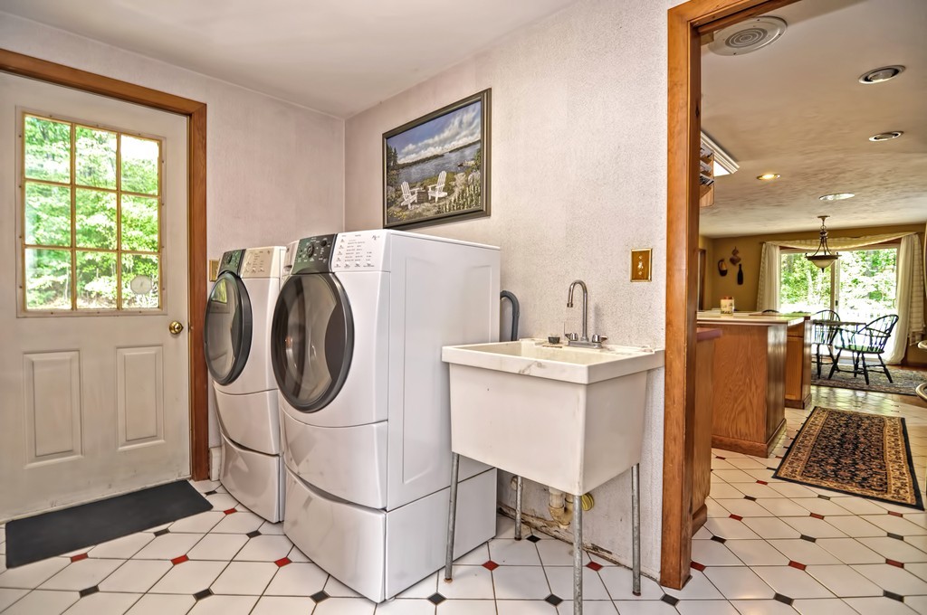 24 Fowler Street Upton, MA 01568 - Photo 14 of 30