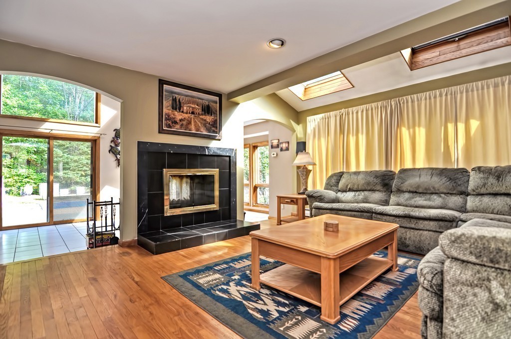 24 Fowler Street Upton, MA 01568 - Photo 4 of 30