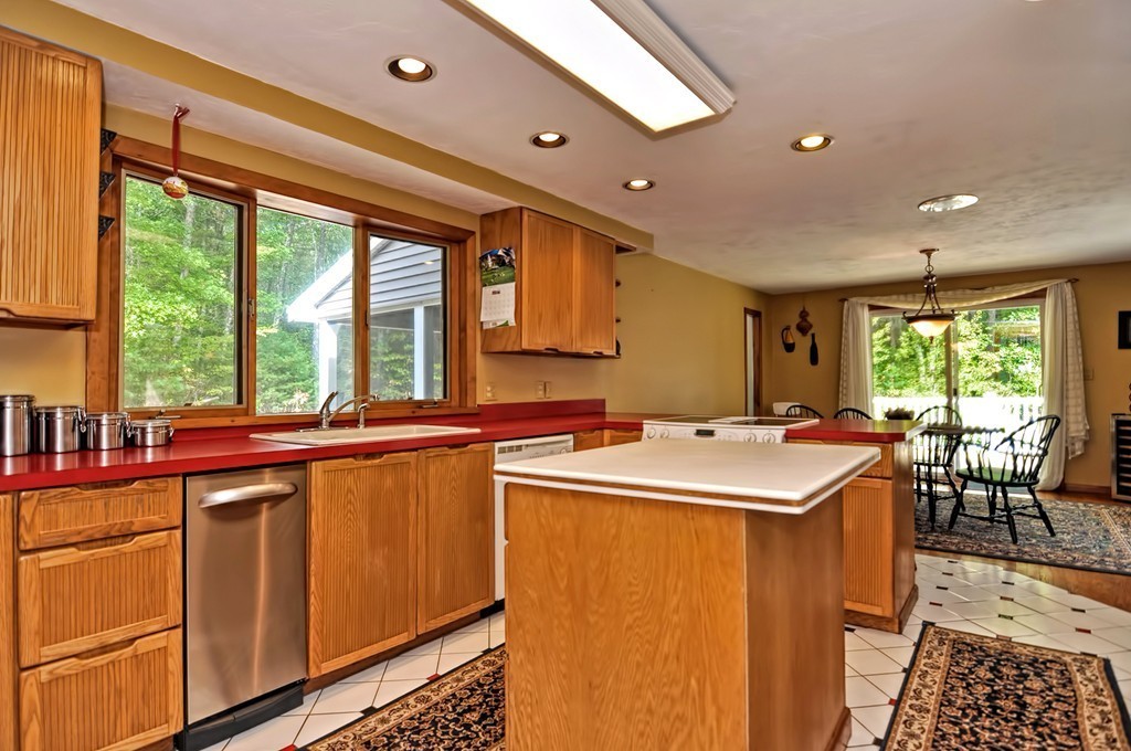 24 Fowler Street Upton, MA 01568 - Photo 9 of 30