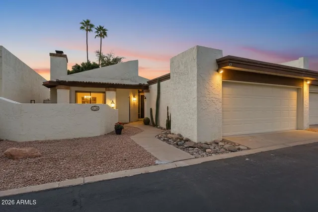 $379,000 | 1301 West Rio Salado Parkway, Unit 15, Mesa, AZ 85201