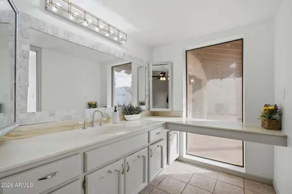 $369,900 | 1301 West Rio Salado Parkway, Unit 15, Mesa, AZ 85201