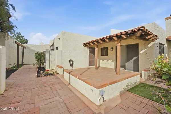 $369,900 | 1301 West Rio Salado Parkway, Unit 15, Mesa, AZ 85201