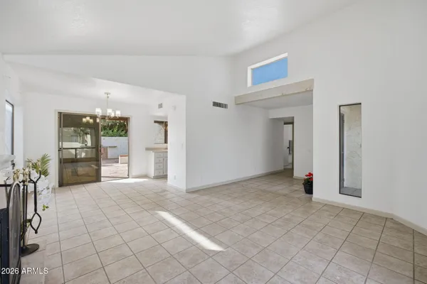 $369,900 | 1301 West Rio Salado Parkway, Unit 15, Mesa, AZ 85201