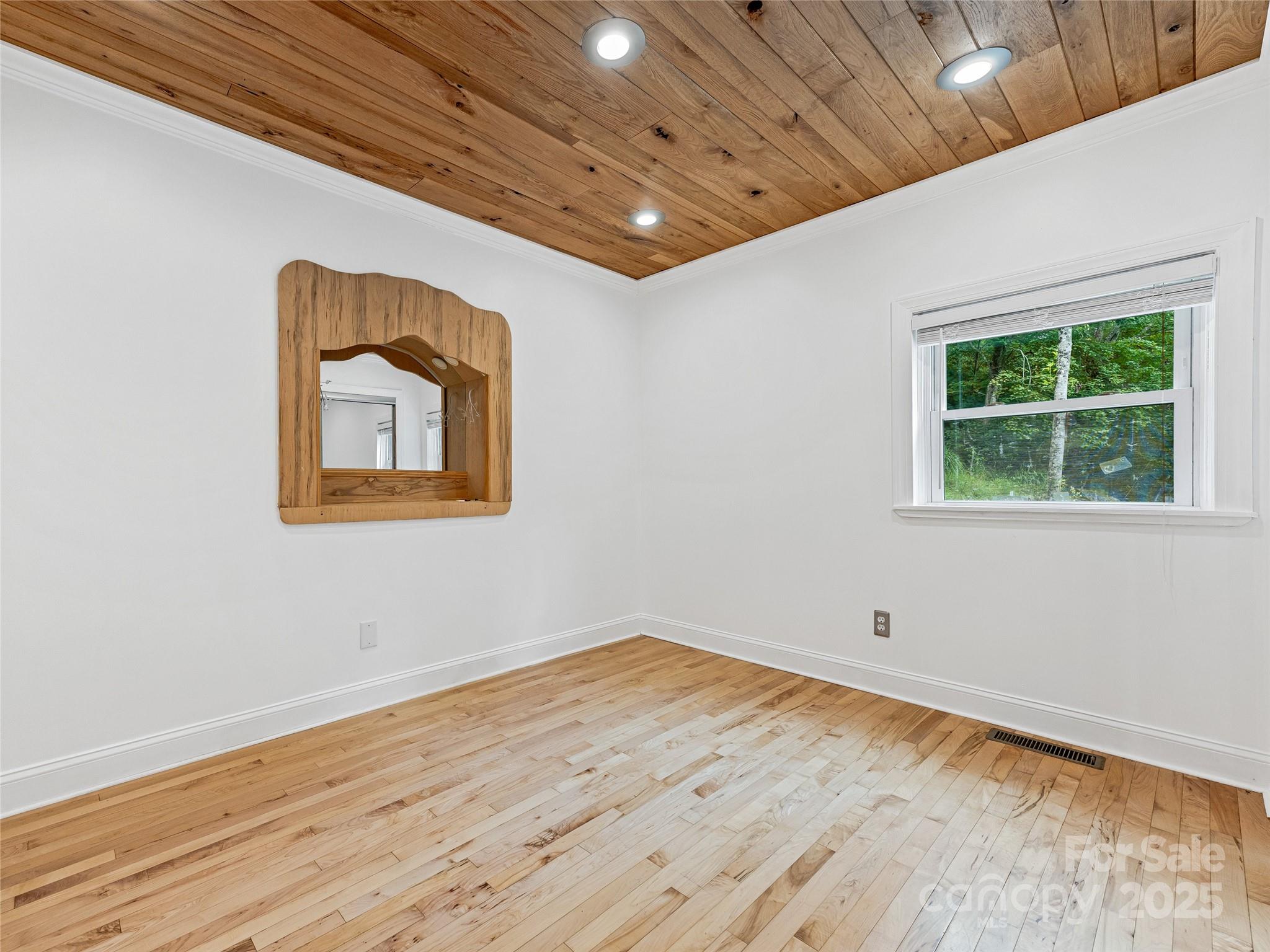 2670 East Fork Road Marshall, NC 28753 - Photo 31 of 46 Gallery Image 31