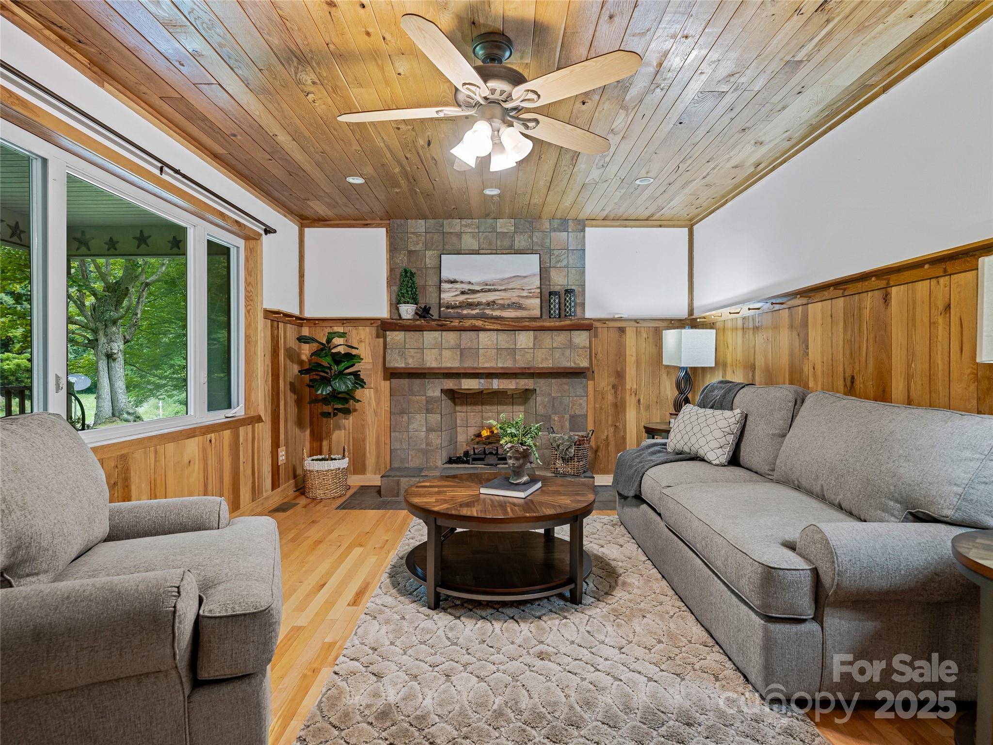 2670 East Fork Road Marshall, NC 28753 - Photo 7 of 46 Gallery Image 7