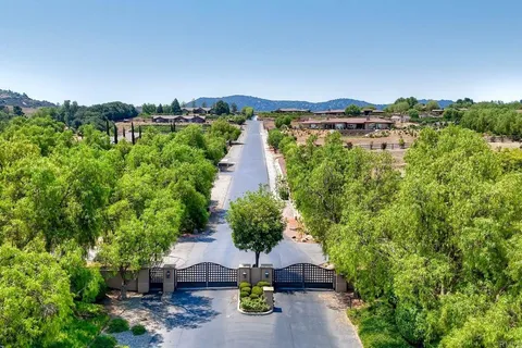 $899,000 | 15212 Molly Anne Court, Valley Center, CA 92082