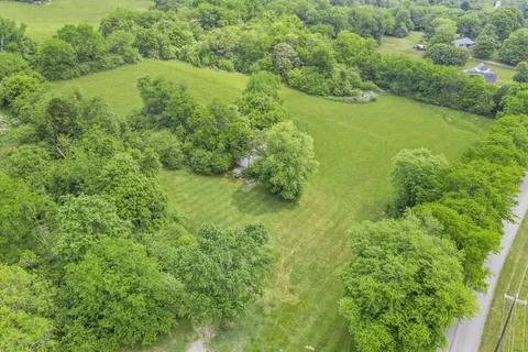 $925,000 | 5506 Lickton Pike, Goodlettsville, TN 37072