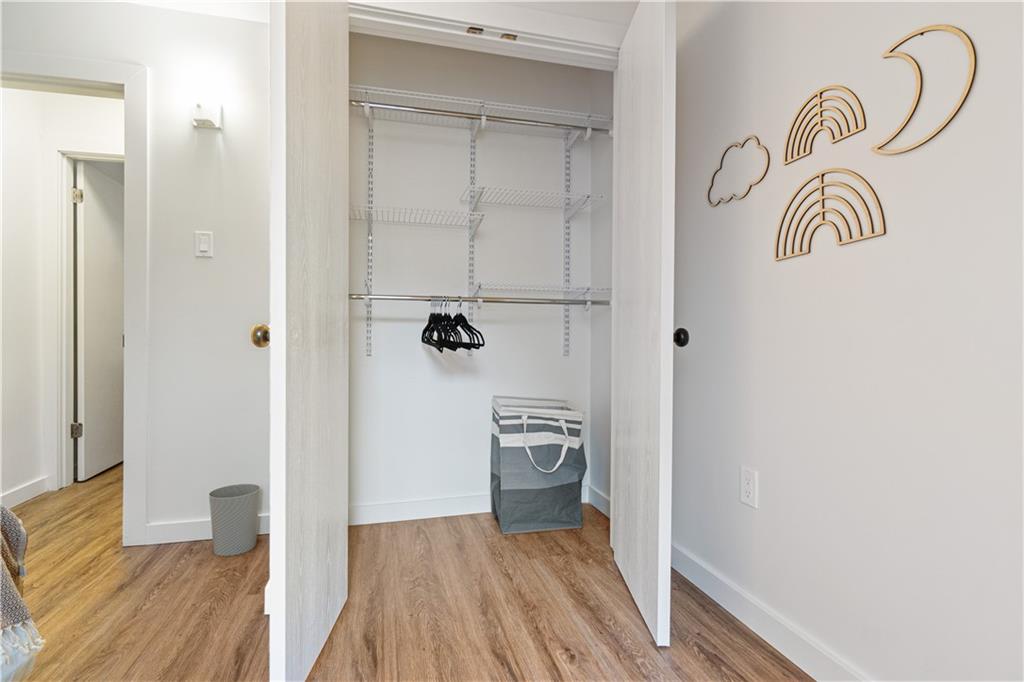 521 Alpine Avenue Pittsburgh, PA 15212 - Photo 26 of 28 wooden floor in a gallery