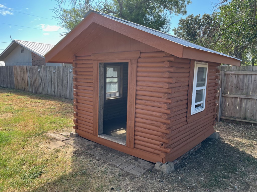 305 3rd Street Center Point, TX 78010 - Photo 6 of 20