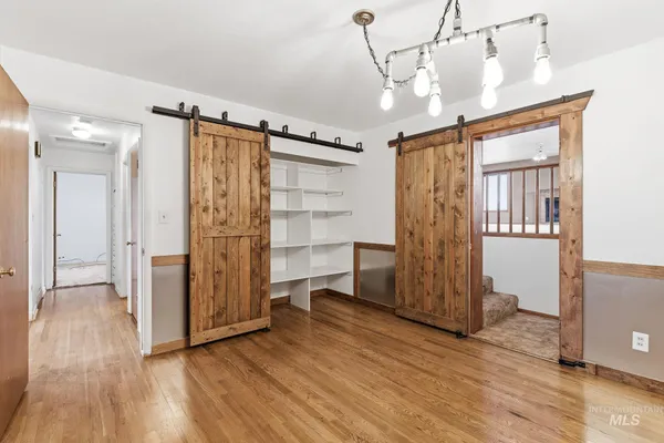 $750,000 | 28656 Old Highway 30, Caldwell, ID 83607