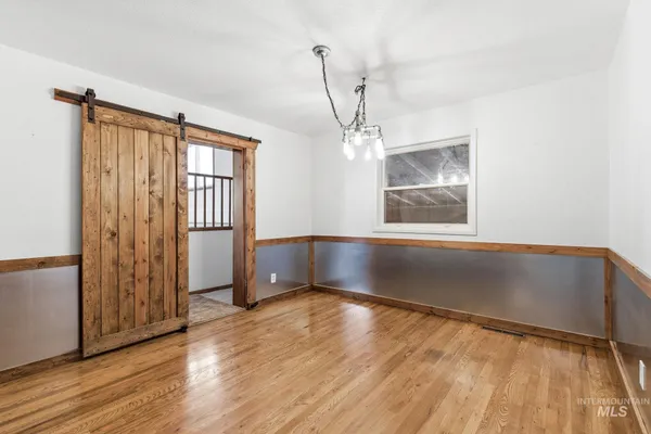 $750,000 | 28656 Old Highway 30, Caldwell, ID 83607