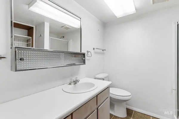 $750,000 | 28656 Old Highway 30, Caldwell, ID 83607