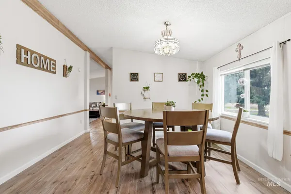 $750,000 | 28656 Old Highway 30, Caldwell, ID 83607