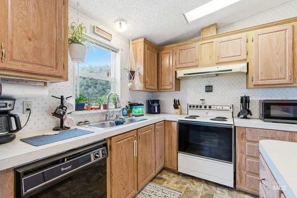 $750,000 | 28656 Old Highway 30, Caldwell, ID 83607