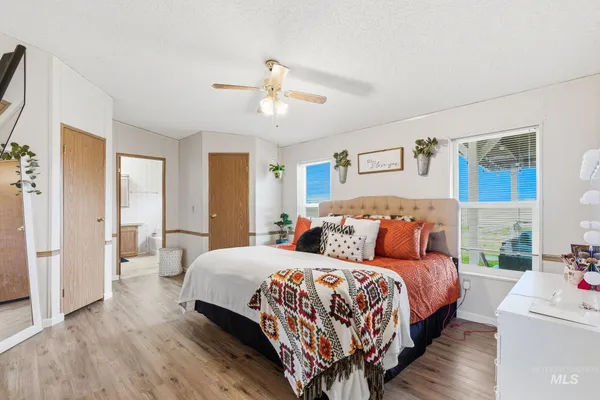 $750,000 | 28656 Old Highway 30, Caldwell, ID 83607