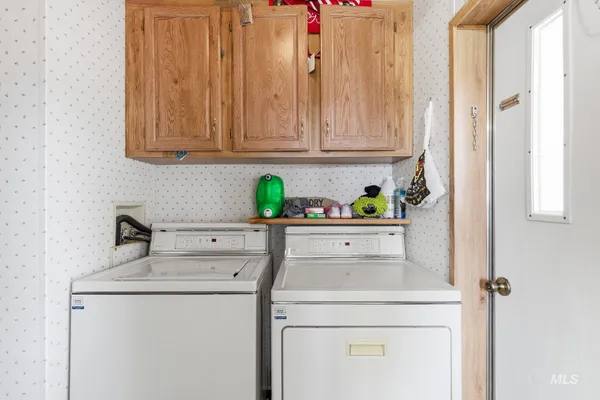 $750,000 | 28656 Old Highway 30, Caldwell, ID 83607