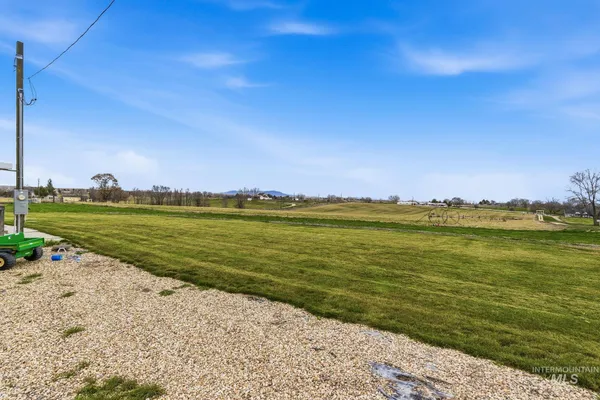 $750,000 | 28656 Old Highway 30, Caldwell, ID 83607