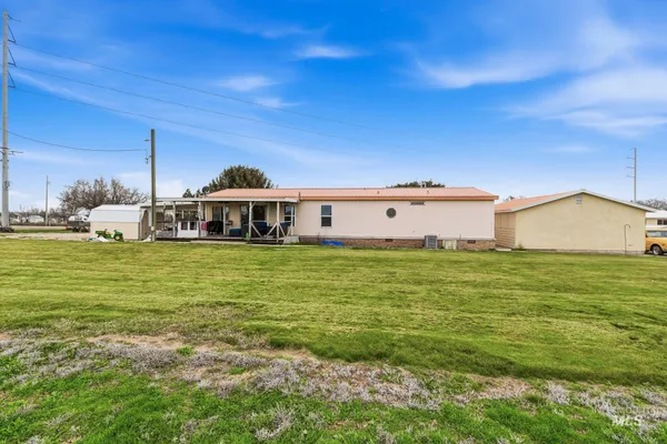 $750,000 | 28656 Old Highway 30, Caldwell, ID 83607