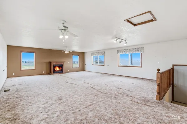 $750,000 | 28656 Old Highway 30, Caldwell, ID 83607