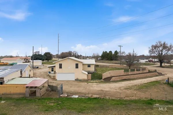 $750,000 | 28656 Old Highway 30, Caldwell, ID 83607