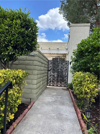 $2,600 | 3037 Via Vista, Laguna Woods, CA 92637