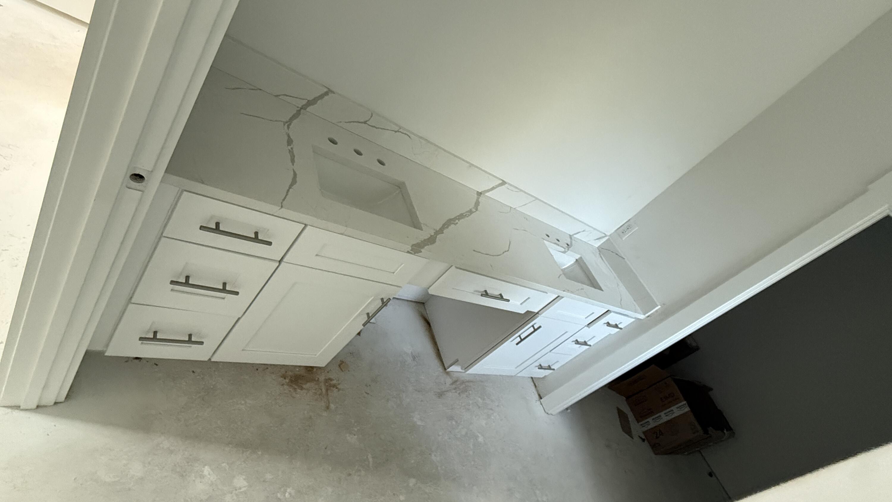 4181 Luar Chipley, FL 32428 - Photo 17 of 28 a view of a room with white walls