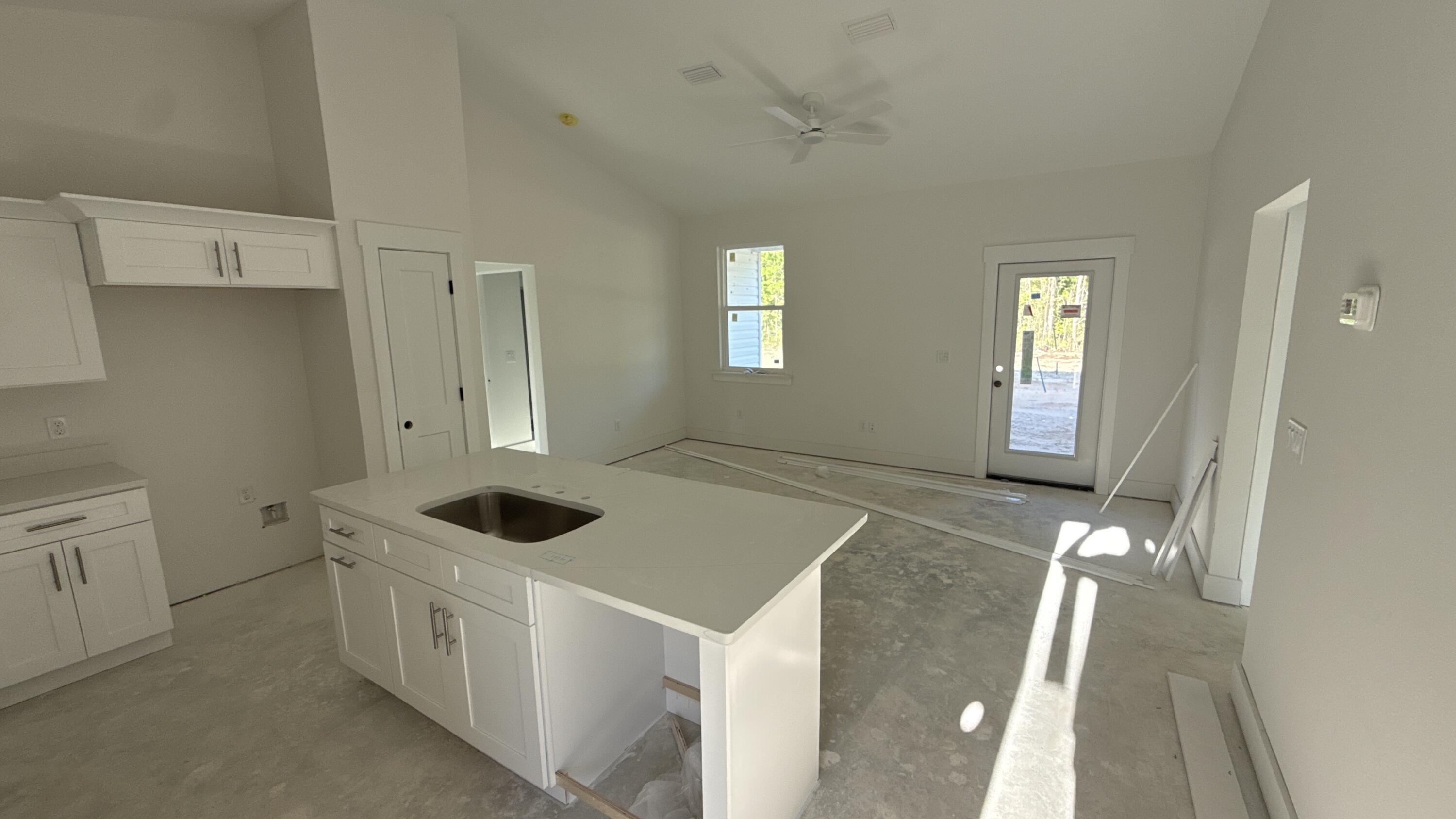 4181 Luar Chipley, FL 32428 - Photo 22 of 28 a view of utility room and window