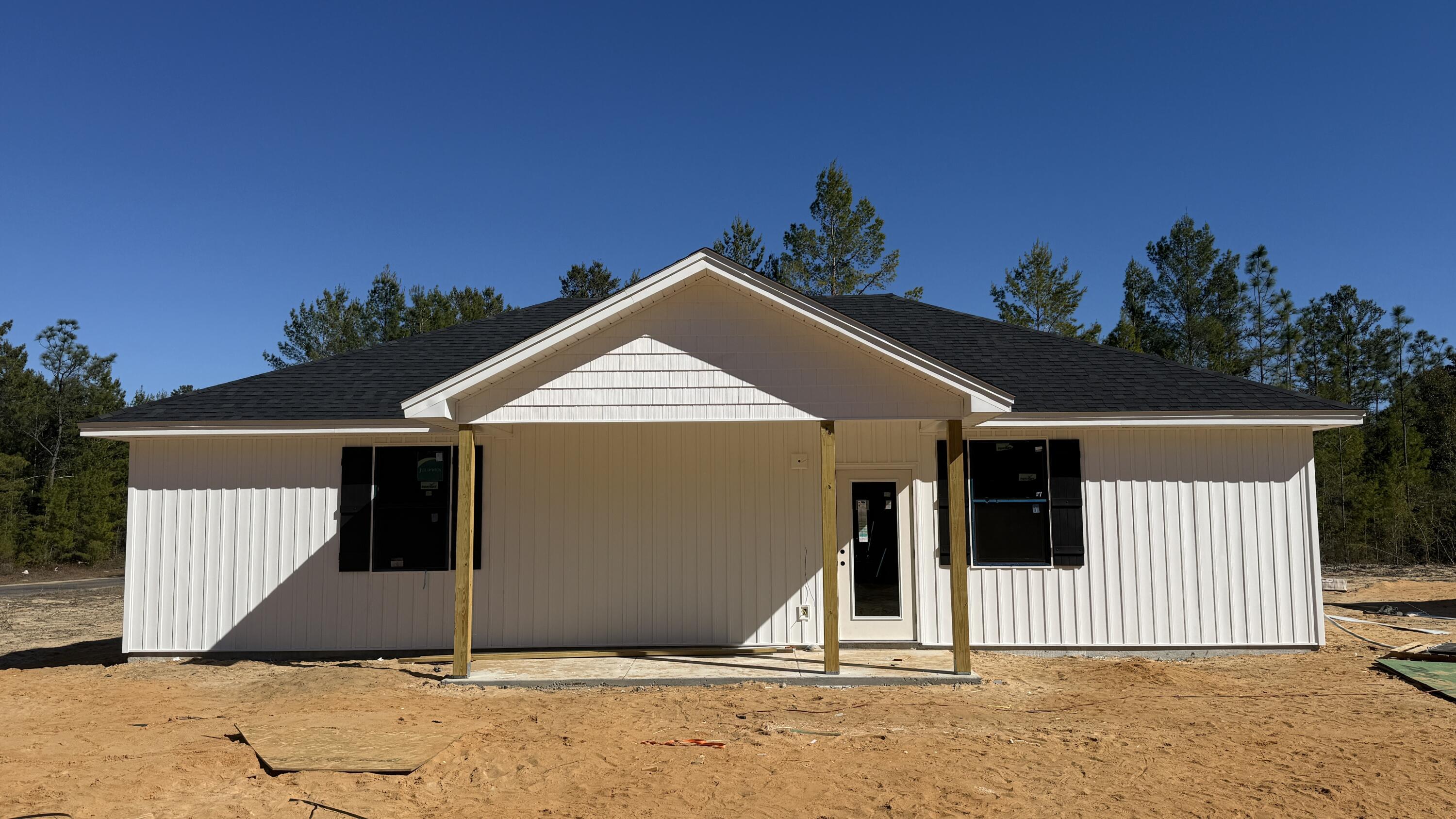 4181 Luar Chipley, FL 32428 - Photo 3 of 28 a view of a house with a yard