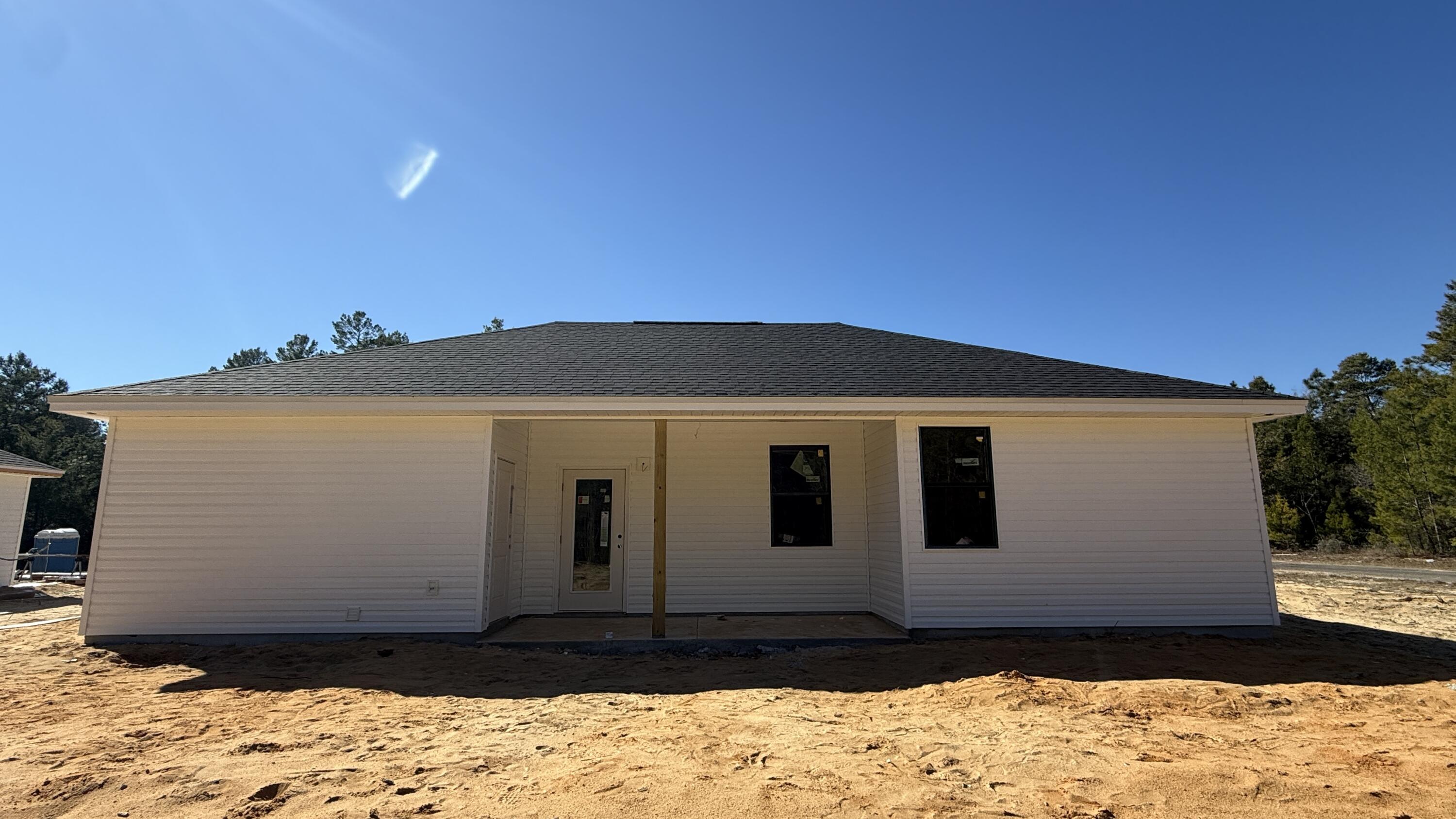 4181 Luar Chipley, FL 32428 - Photo 4 of 28 a view of a house with a yard
