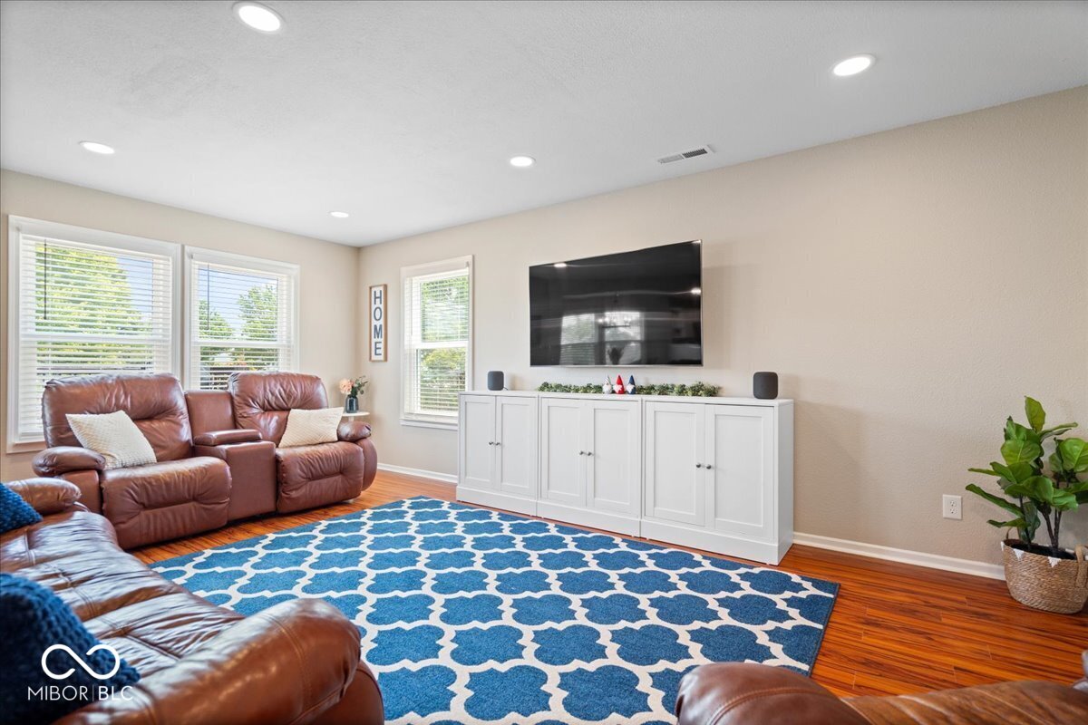 12885 Howe Road Fishers, IN 46038 - Photo 3 of 43