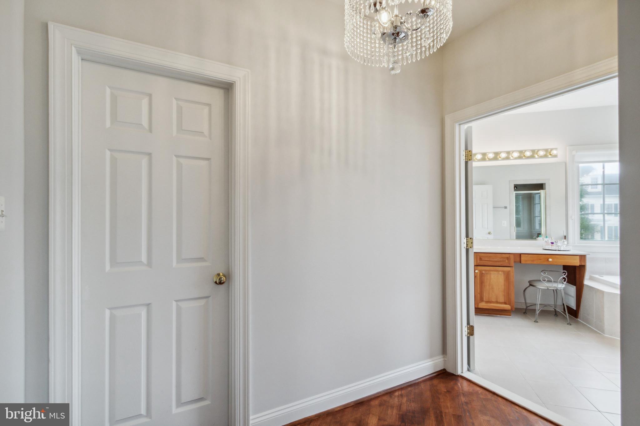 16000 Tryon Way Gainesville, VA 20155 - Photo 54 of 126 Vestibule with Dual Walk-in Closets & Linen Closet