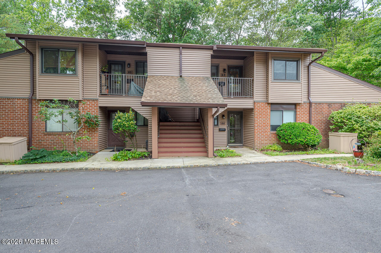 48 Ellsworth Court Red Bank, NJ 07701 - Photo 1 of 31 LR-9840