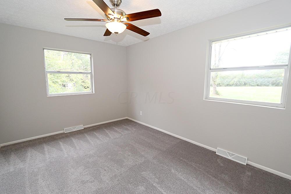 328 Wendell Road Southwest Reynoldsburg, OH 43068 - Photo 13 of 21